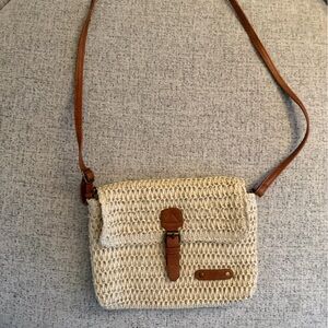 Chic Woven Cream and Tan Crossbody Bag